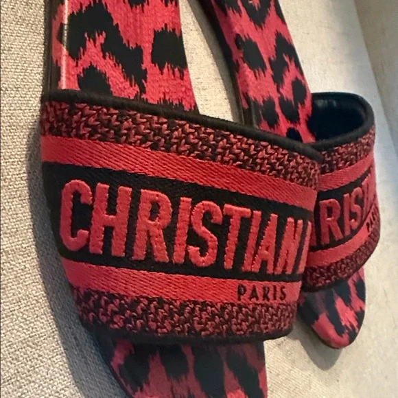 Dior Red and Black Patterned Slides - Picture 5 of 7
